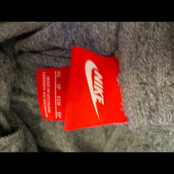 Nike joggers - Picture 2 of 2